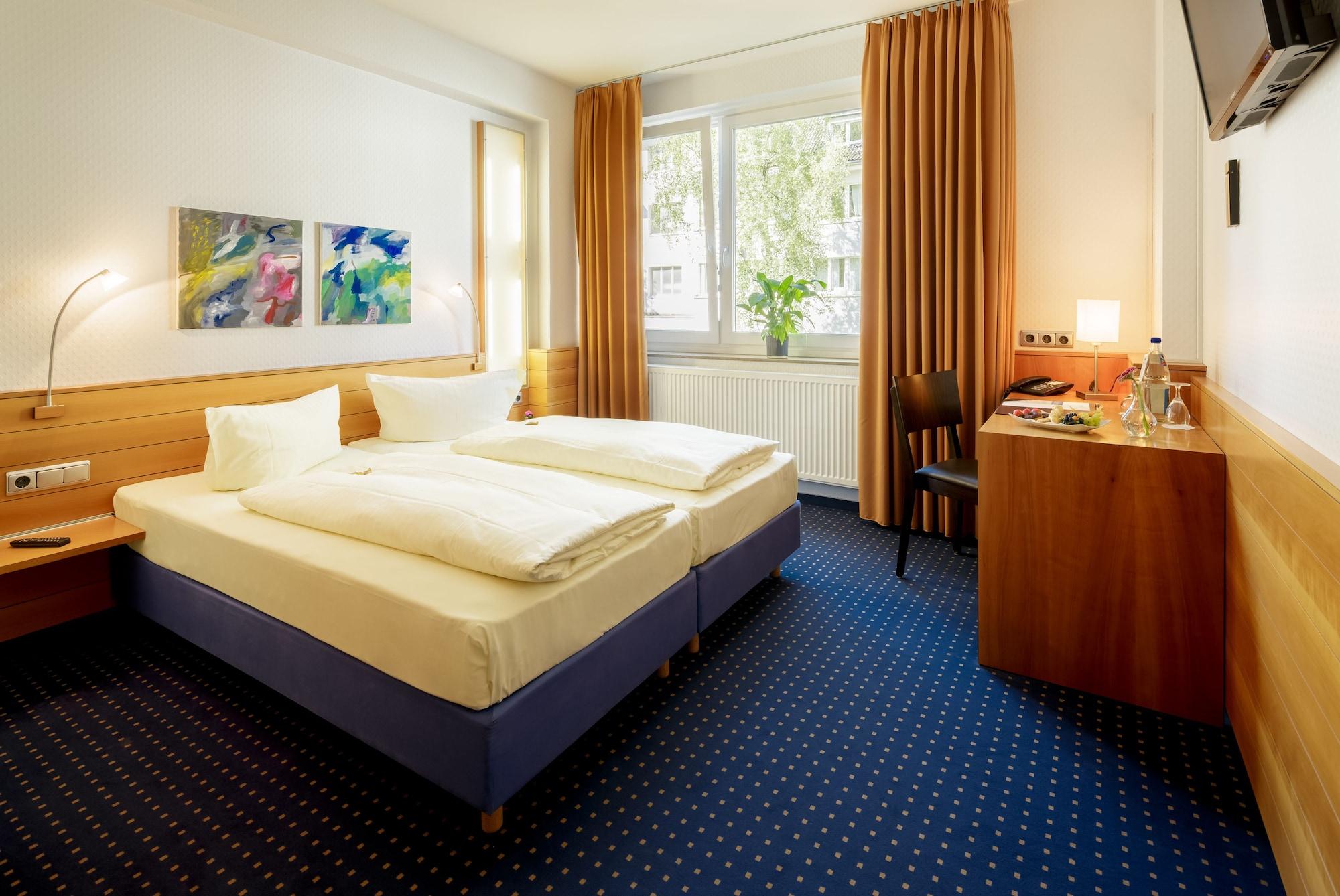 Messehotel Koeln-Deutz Exteriör bild