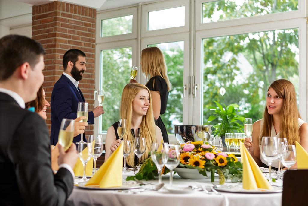 Messehotel Koeln-Deutz Exteriör bild