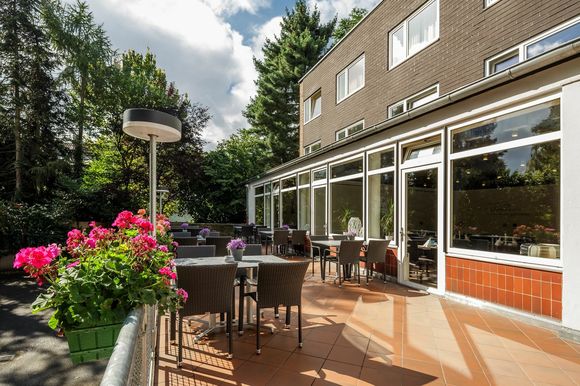 Messehotel Koeln-Deutz Exteriör bild
